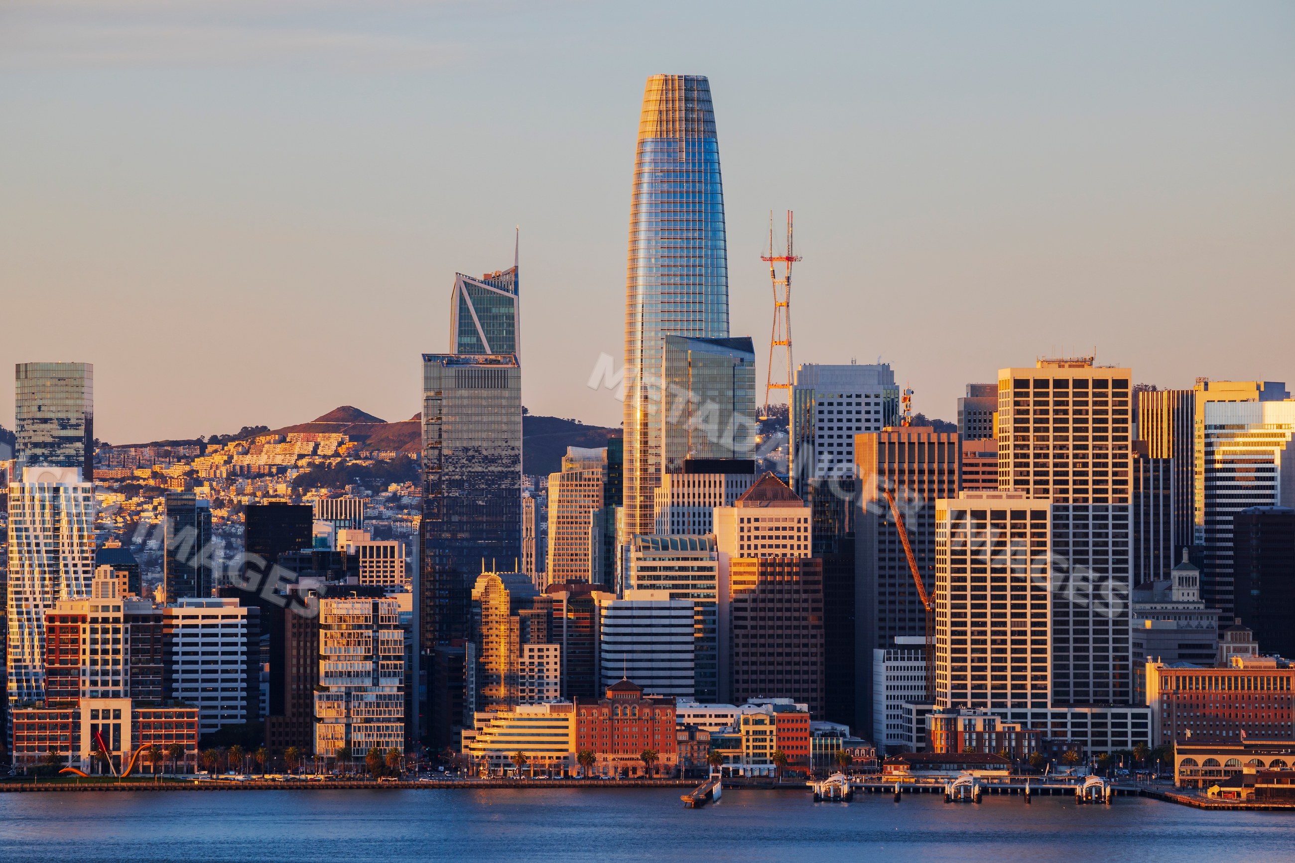 San Francisco skyline featuring the Salesforce Building at sunset
