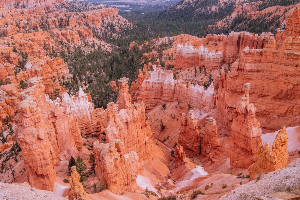 Scenic view of hoodoo rock formations at Bryce Canyon National Park