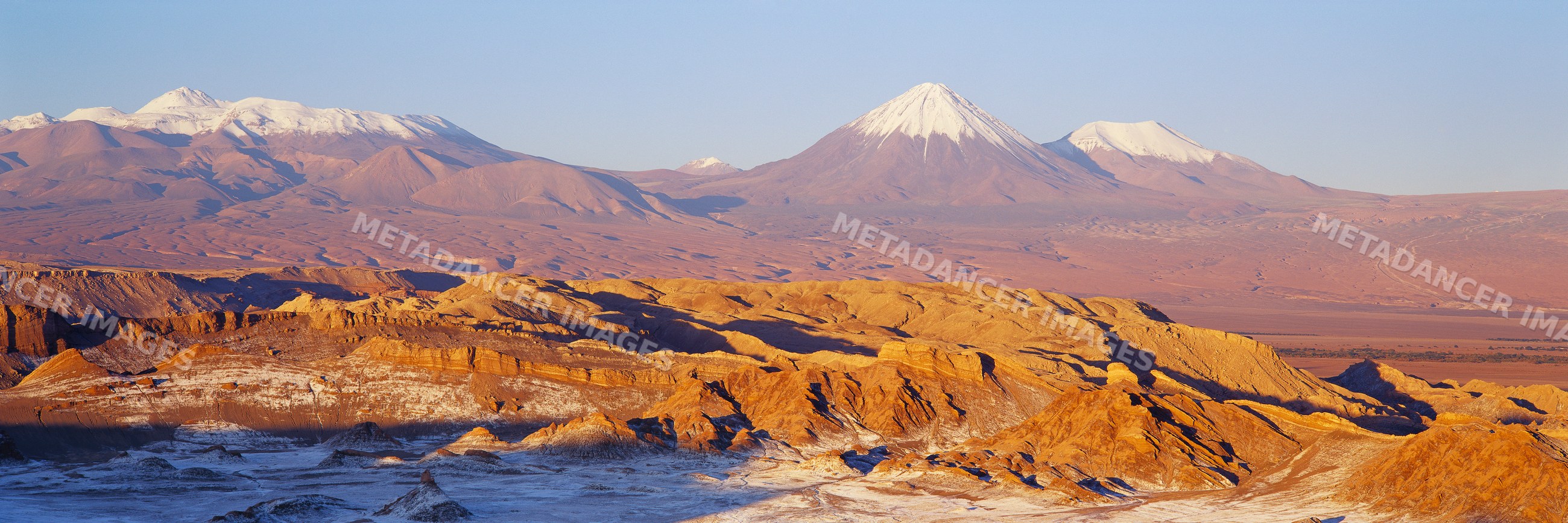 Valle de la luna landscape with licancabur volcano