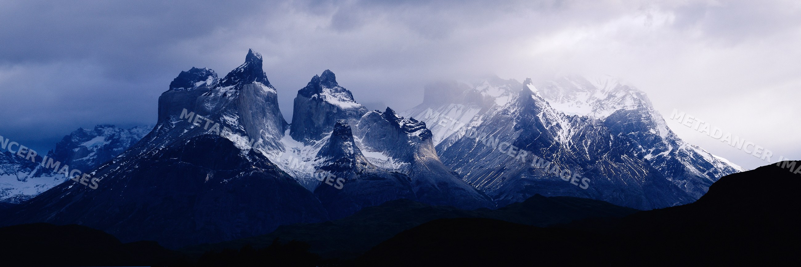 Los cuernos mountains rise above lake pehoe chile