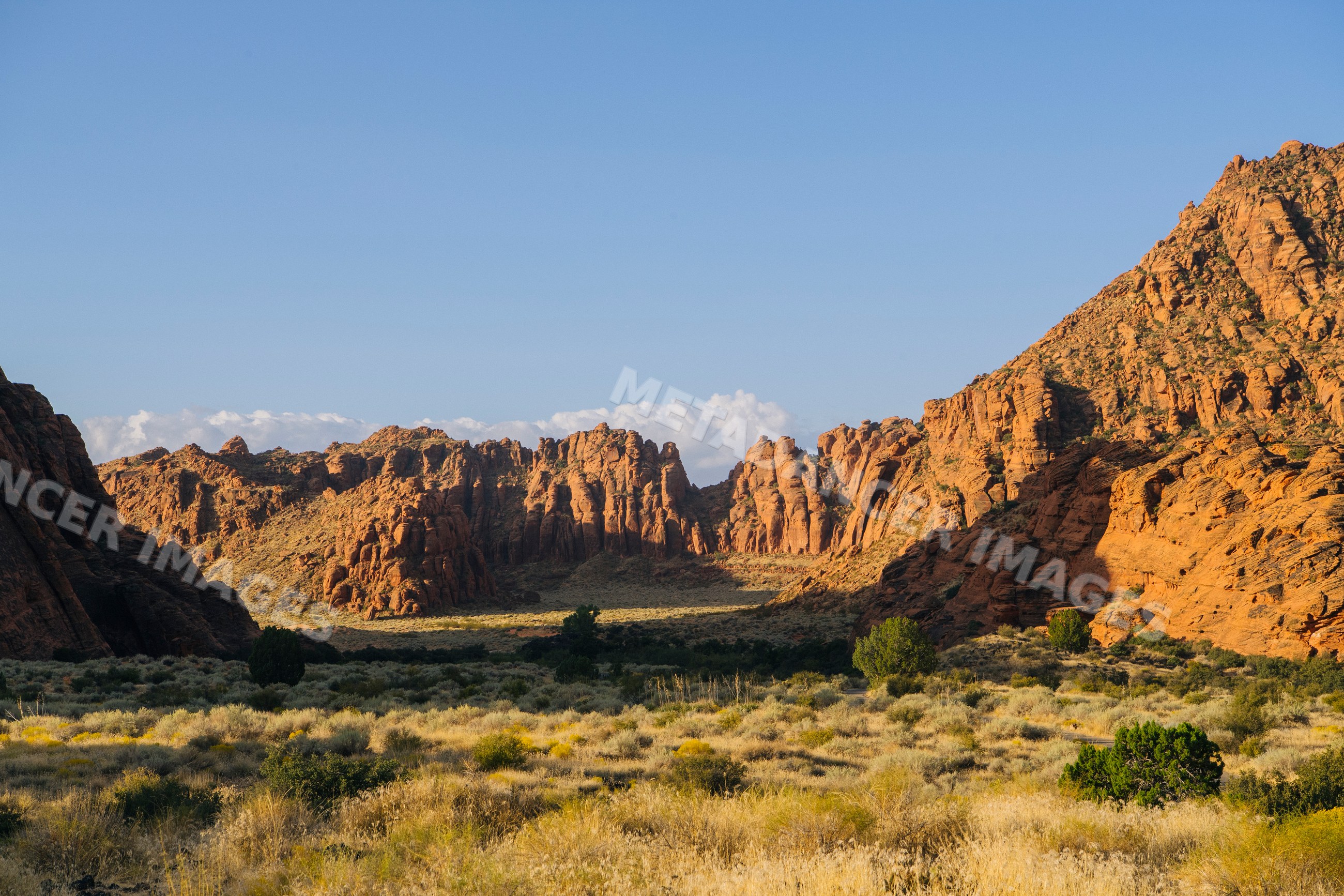 Desert landscape with red rock formations in Utah State Park