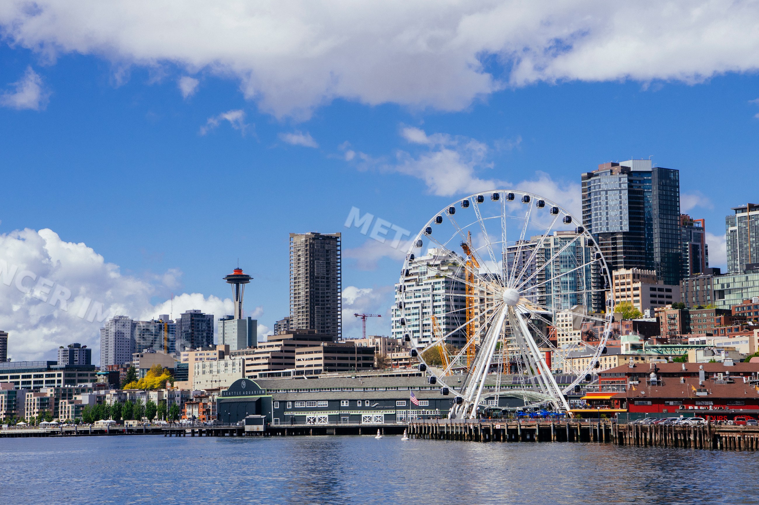 Seattle waterfront with Seattle great wheel and city skyline