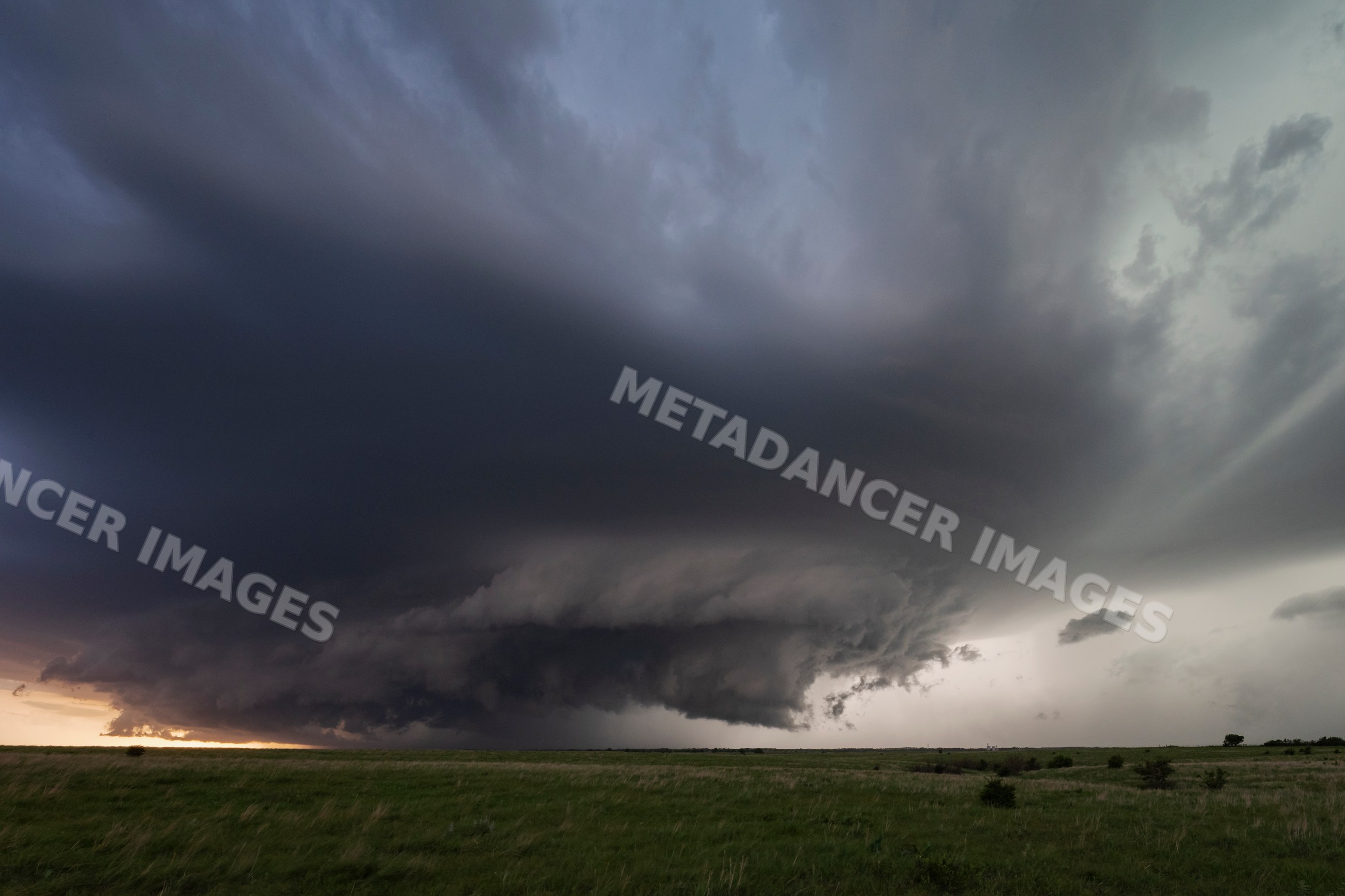 Supercell storm forming near herrington, kansas
