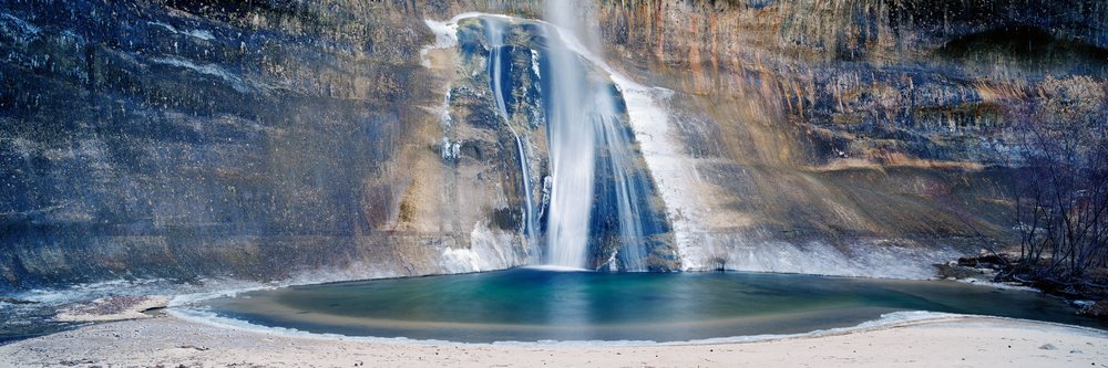 Lower calf creek falls waterfall pool in utah USA