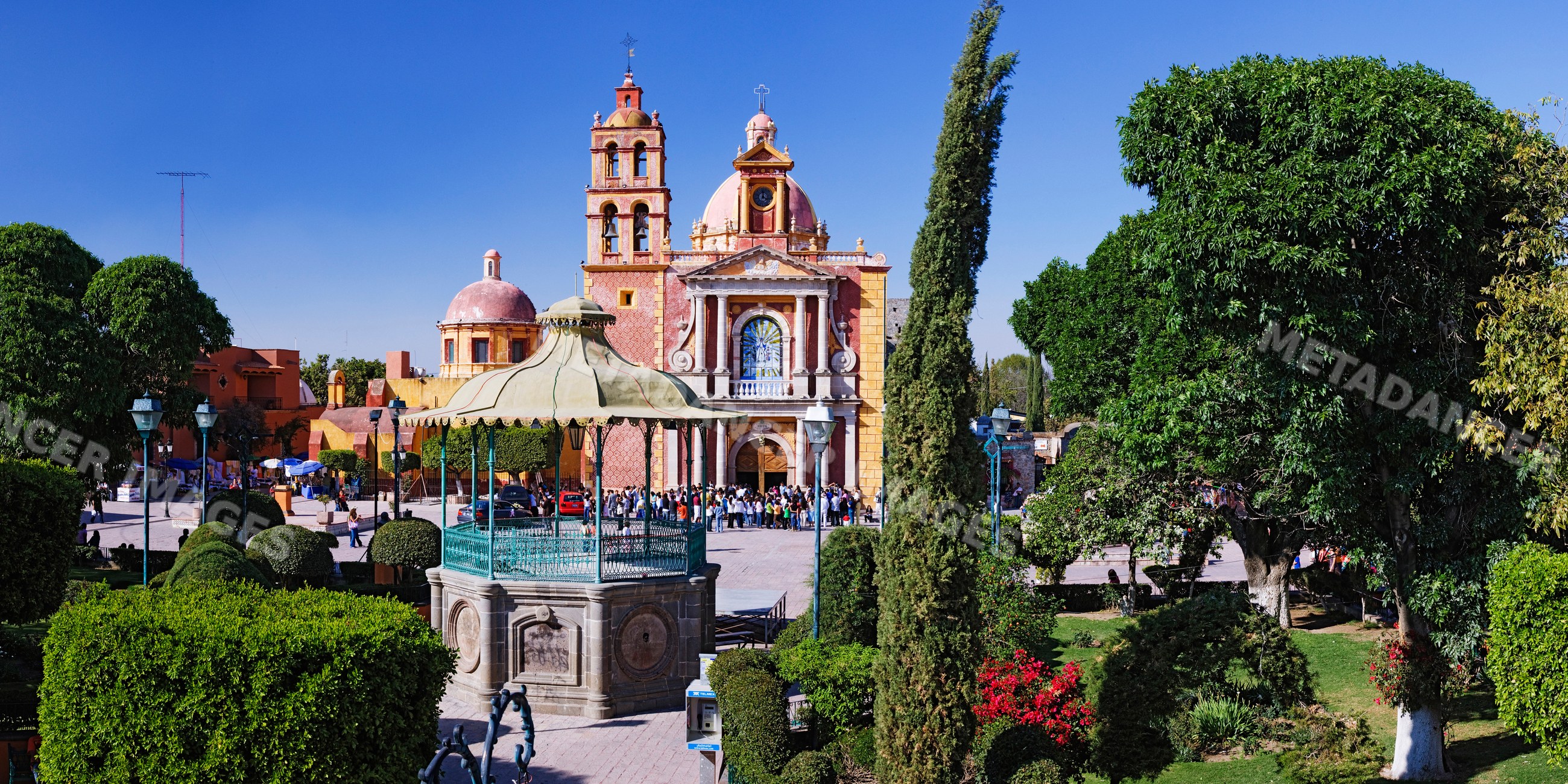 Santa maria de la asuncion church and plaza mexico