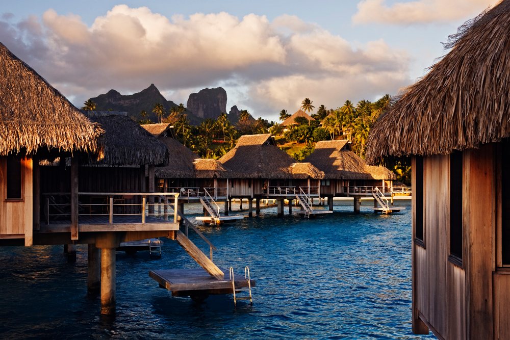 Overwater bungalows nui resort with mount otemanu