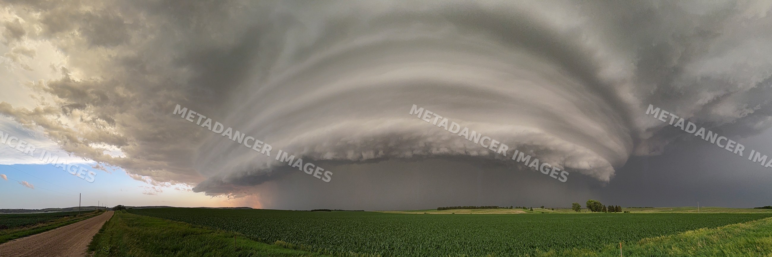Supercell thunderstorm with tornado warning in nebraska Great Plains