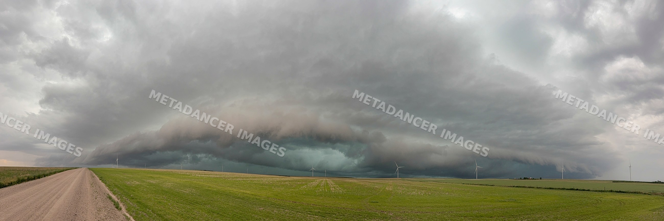 Storm with Mesocyclone and Rotating Updraft over farmland near fleming