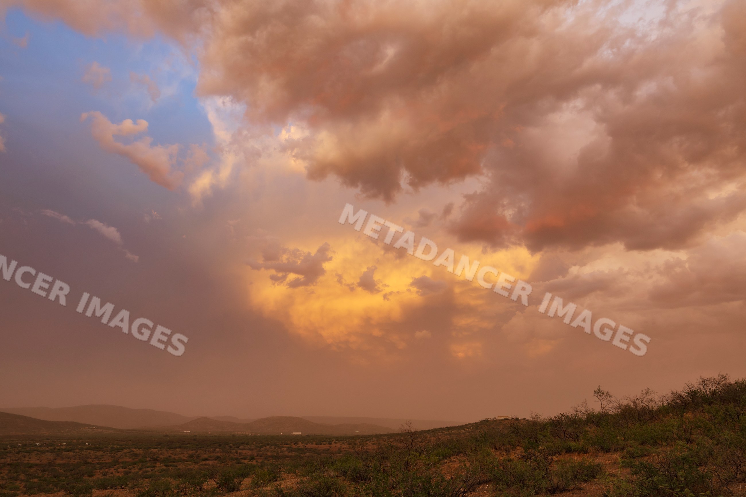 Dusty sunset with storm outflow and Haboob in douglas Arizona