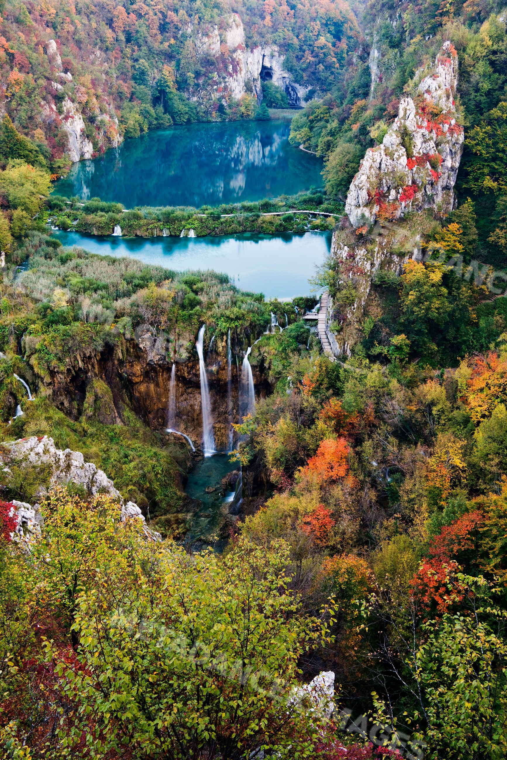 Waterfalls and autumn lake scenery croatia