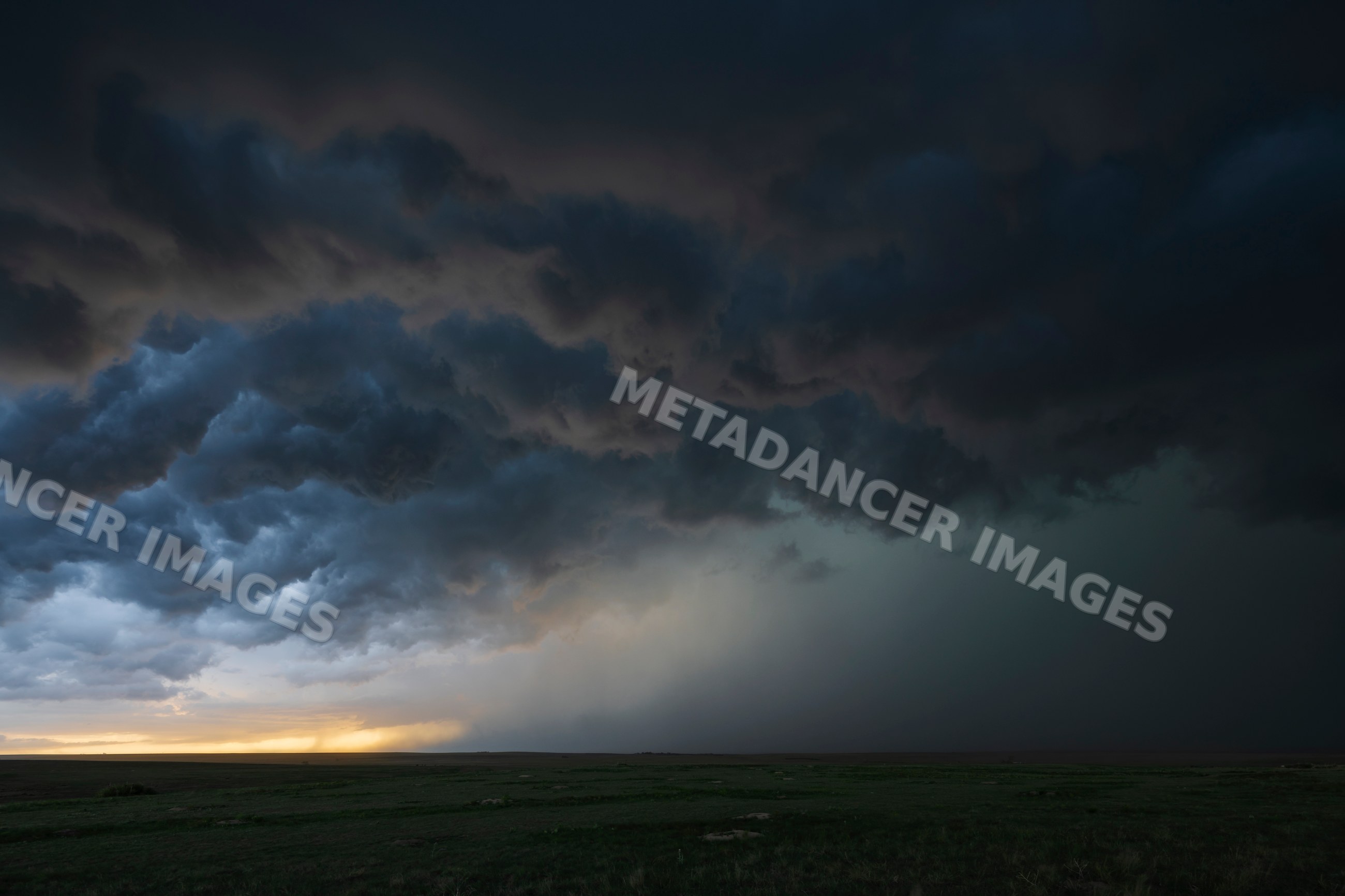 Supercell storm at Sunset in seibert, colorado