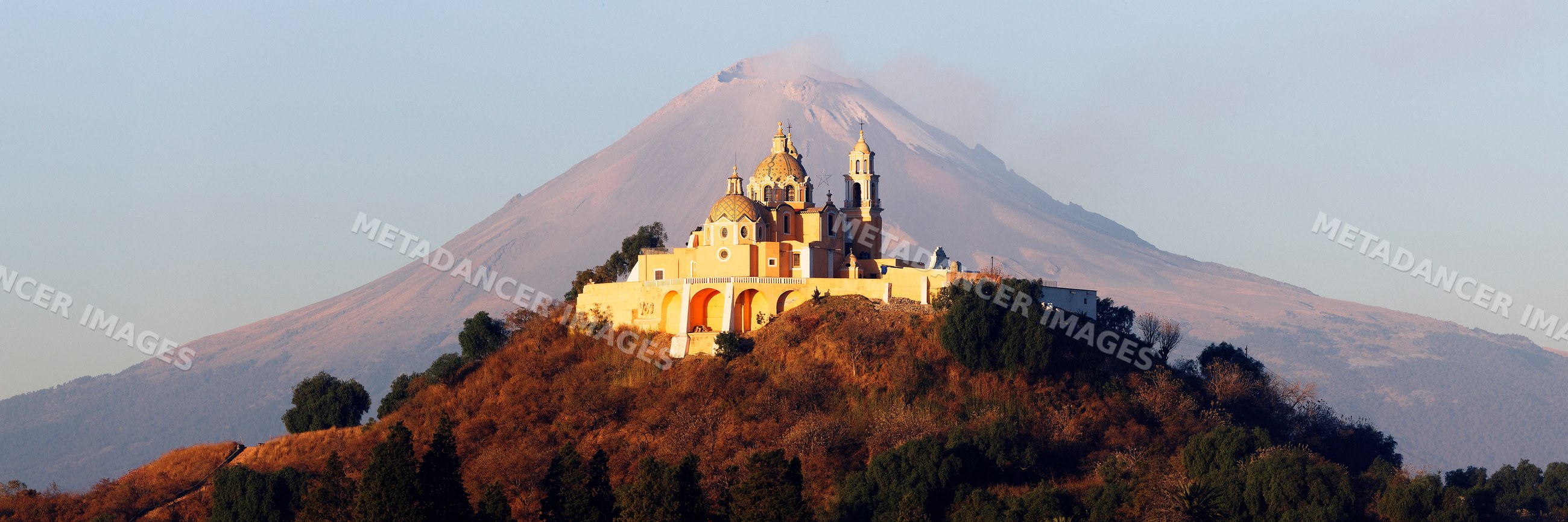 Iglesia de nuestra senora de los remedios church on hill