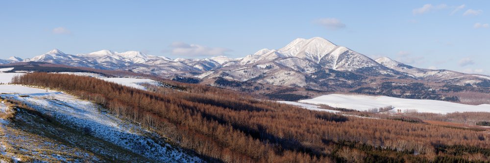 Mount shari snow-capped mountain range on shiretoko peninsula japan