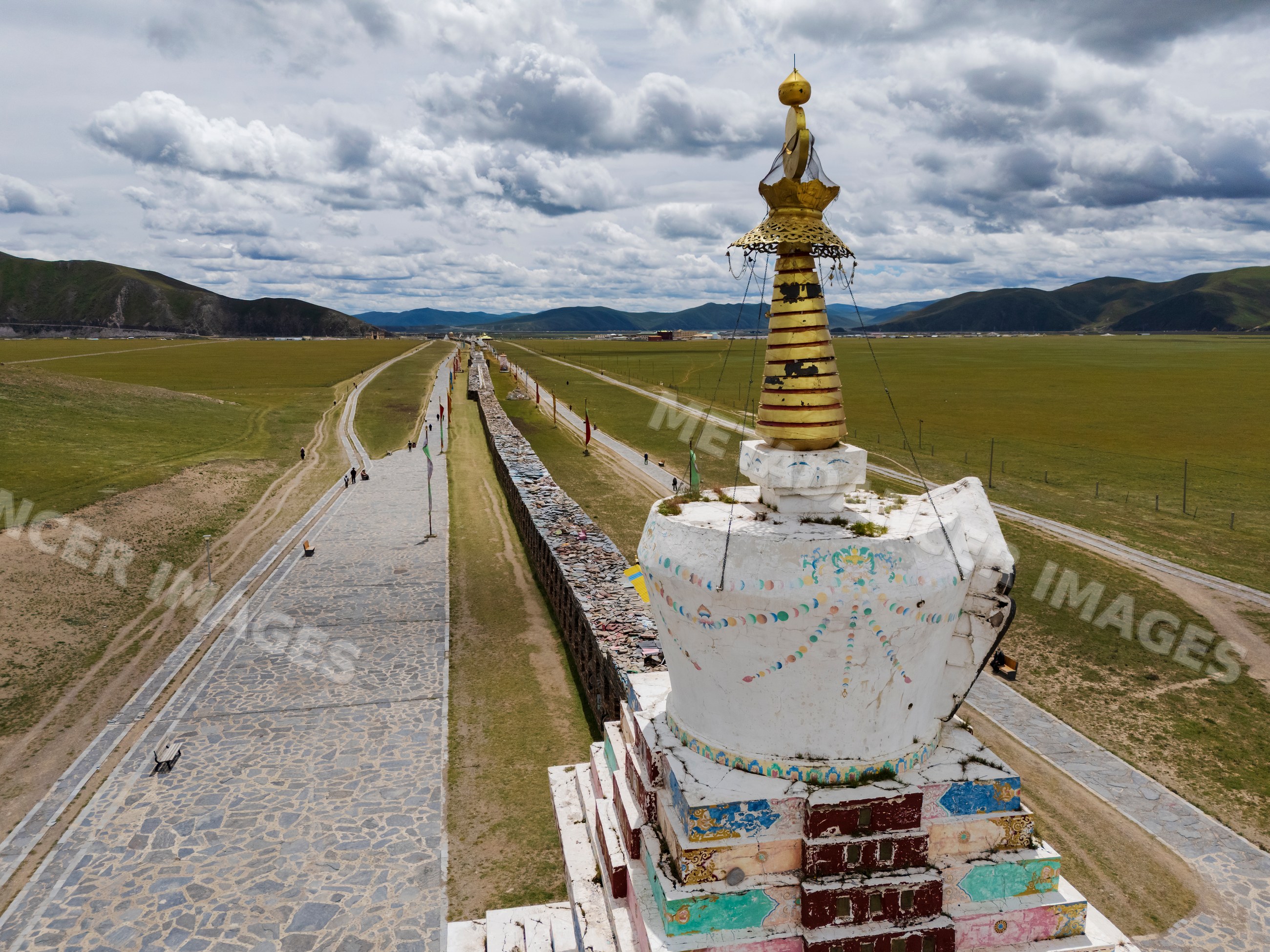 Bagomah Mani Wall and decorated stupa in Kham Tibet grasslands