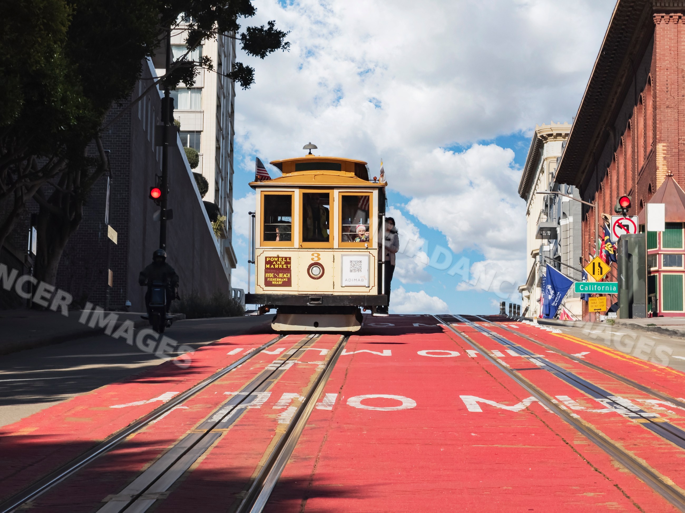San Francisco Cable Car traveling on California street