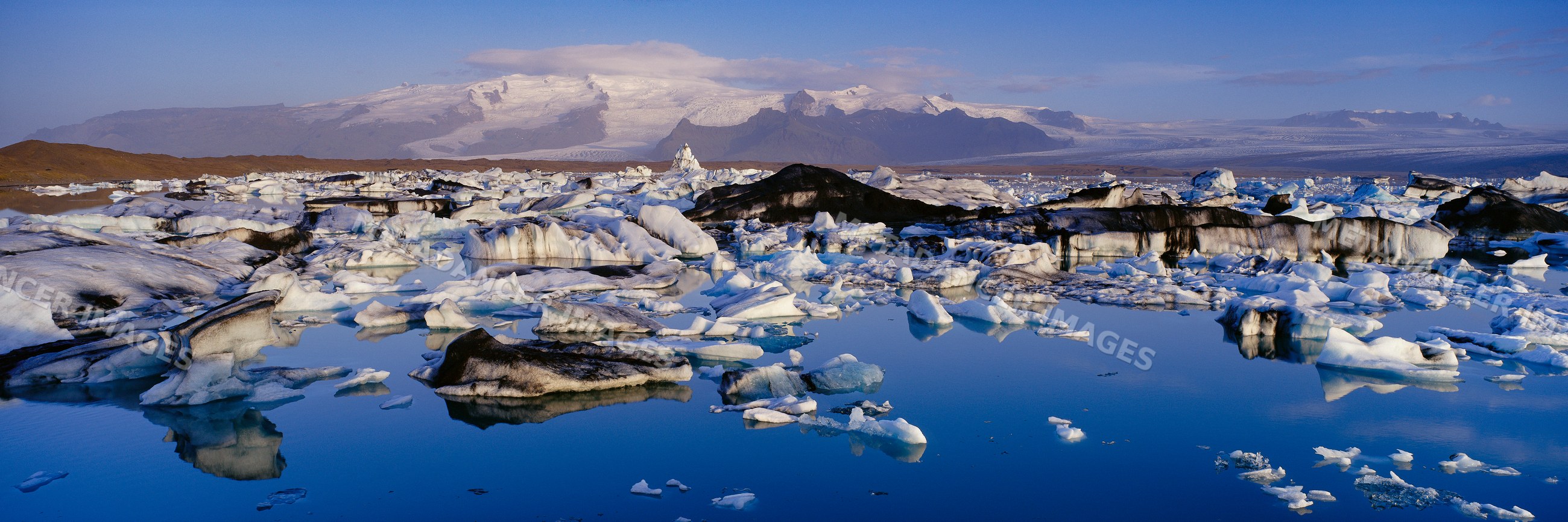 Glacier icebergs floating, iceland