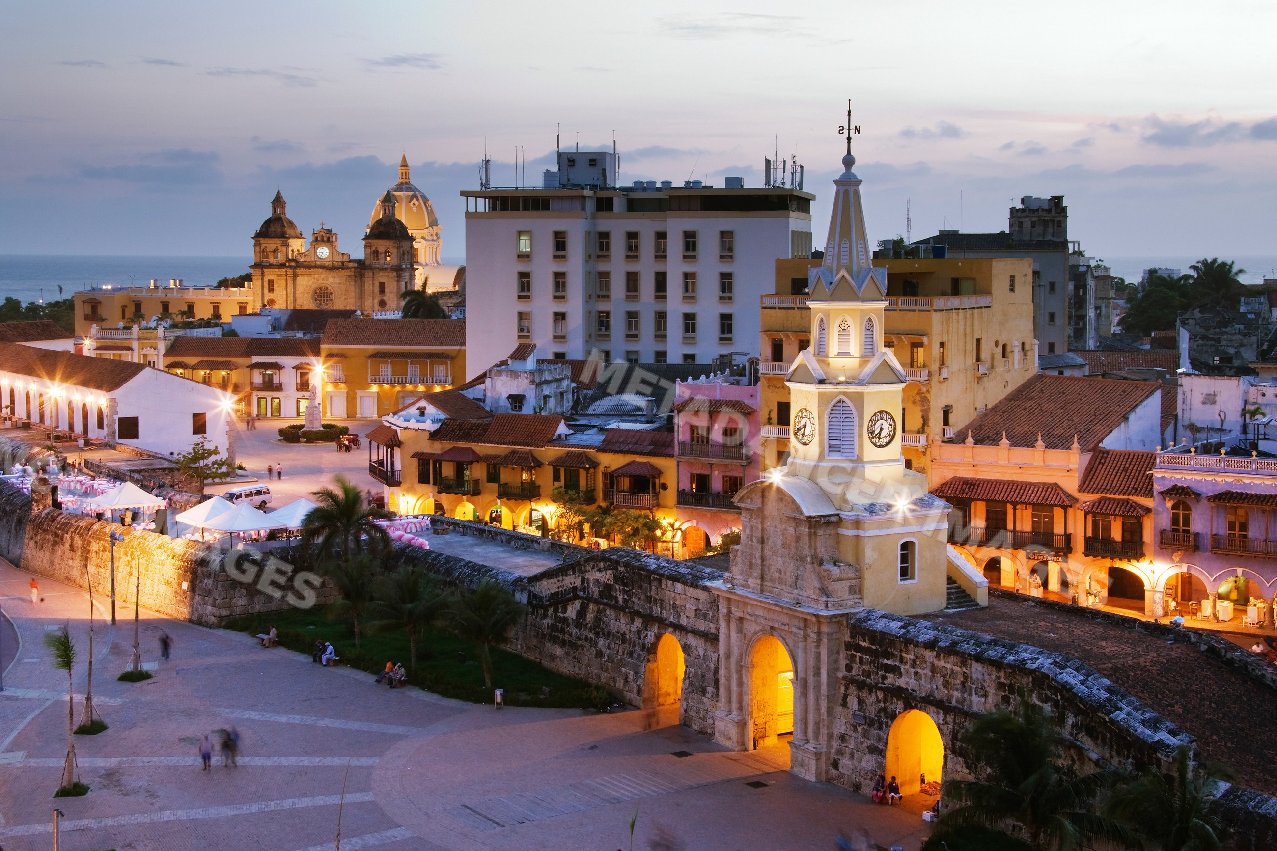 Puerta del reloj clock tower and city wall colombia